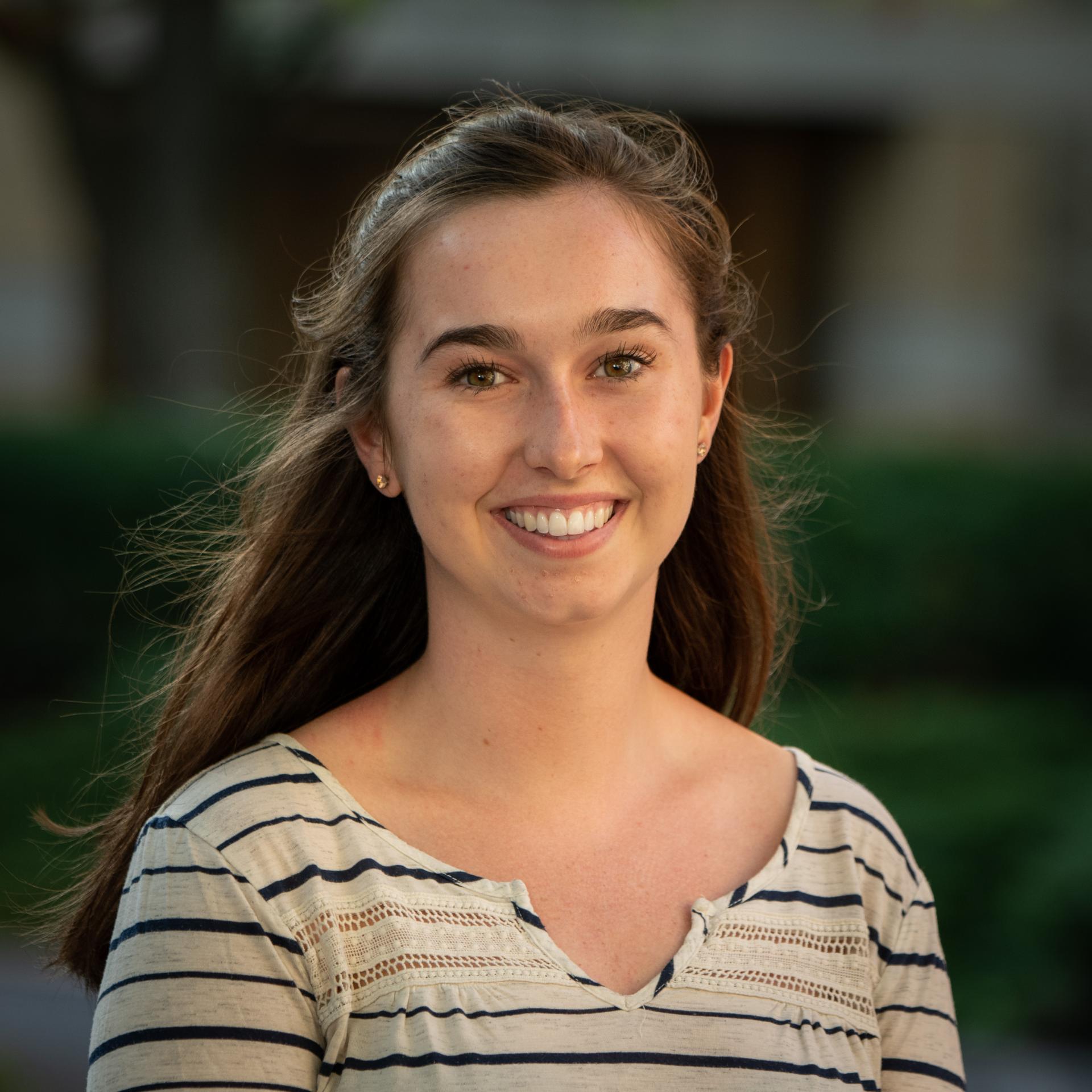 Kellogg International Scholar Meredith Lochhead '22 