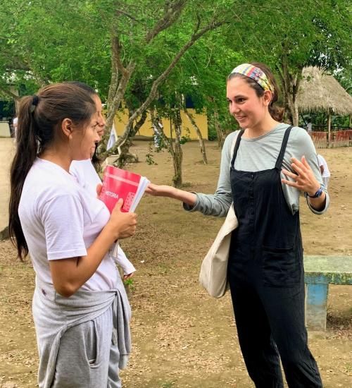 Bridget Hart New Horizons Ecuador