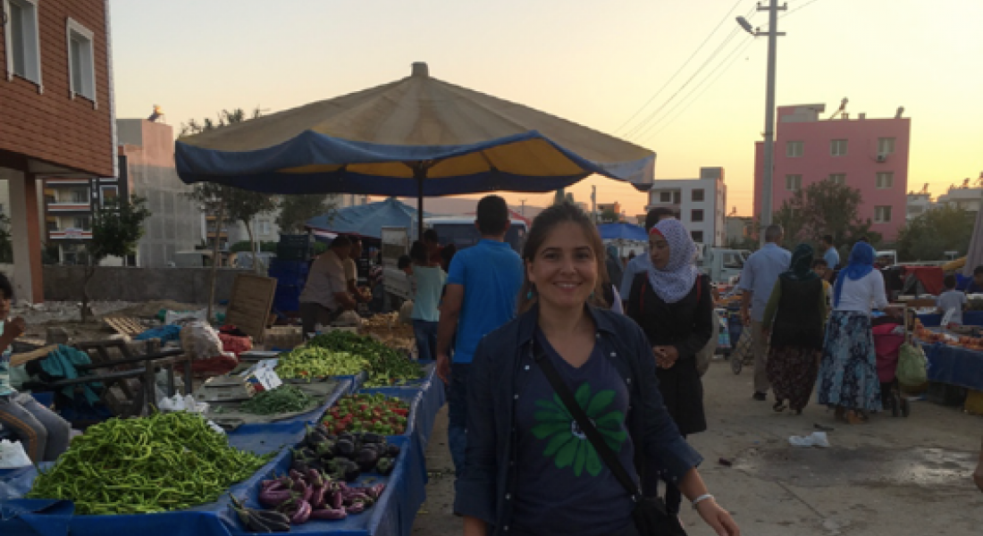 This is me walking through the bazaar and taking notes. My observations show that most children and young people only seemed to speak Zazaki passively if at all, yet at bazaars middle aged and older people often communicated and conducted the transactions