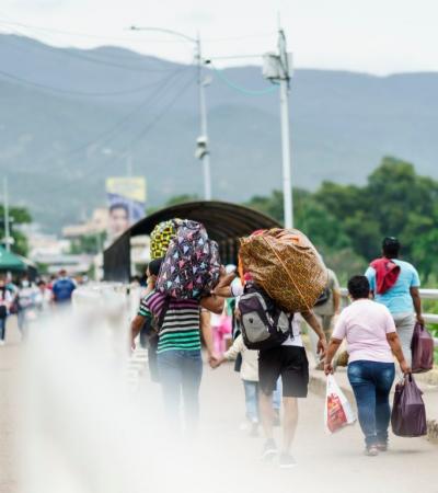Deconstructing Myths and Negative Narratives Around Migration Deconstructing Myths and Negative Narratives Around Migration