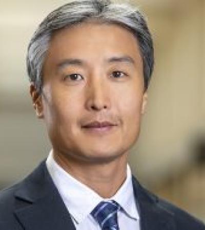 Faculty Fellow Yong Suk Lee